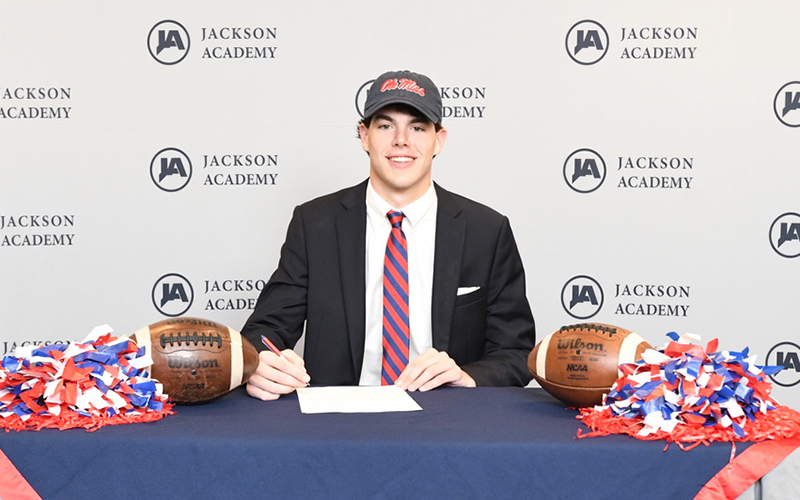 Kinkead Dent Signs with Ole Miss